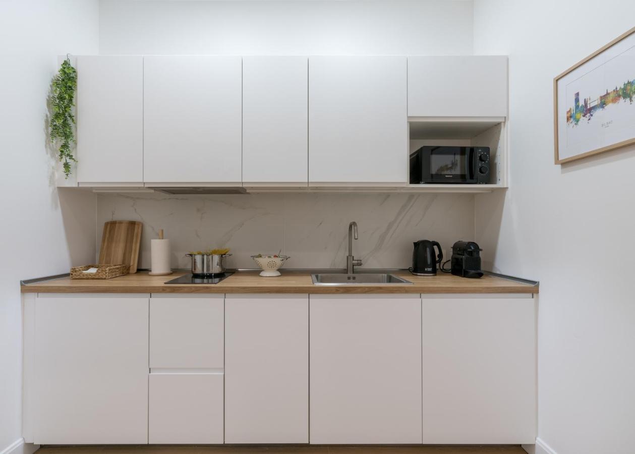 Kaixo Bilbao Apartments Экстерьер фото