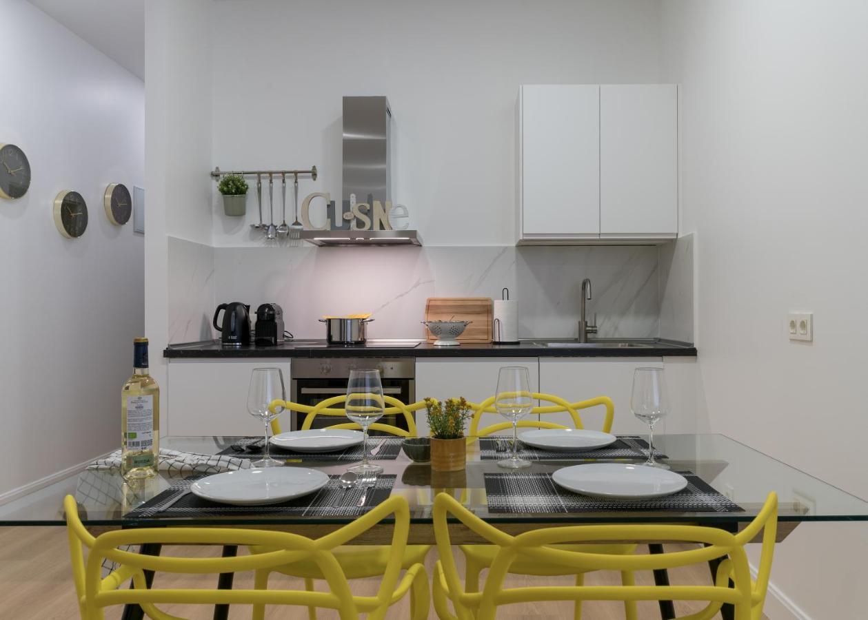 Kaixo Bilbao Apartments Экстерьер фото
